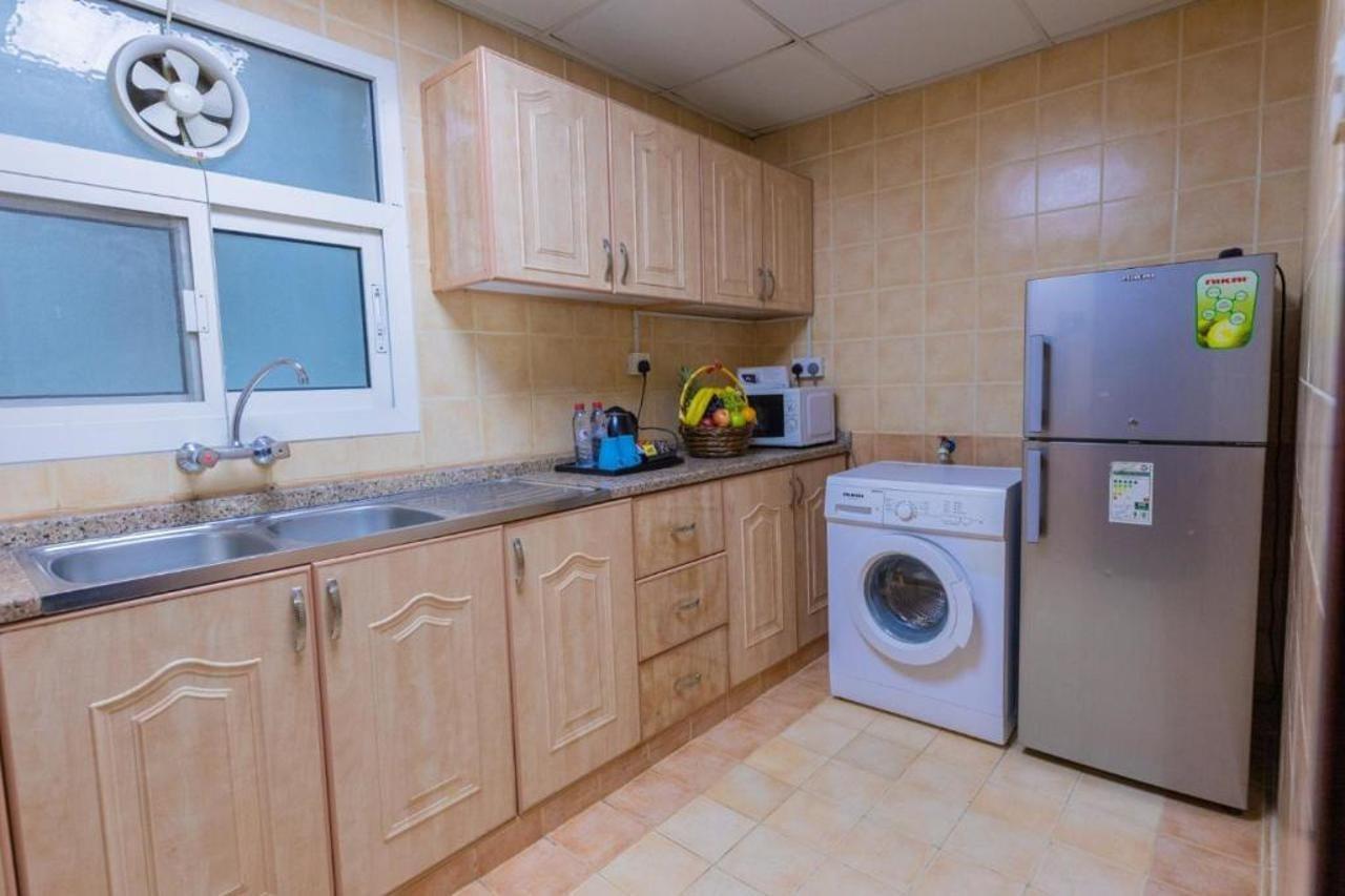 Ewan Tower Hotel Apartments Ajman Eksteriør billede